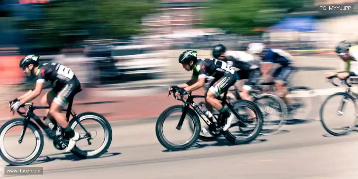 🎧 沉浸式解说，让每一次进球都震撼你的耳膜！🎙